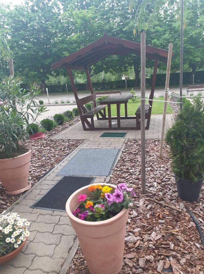 Balaton-Parti Luxus Lakas Apartment Siofok Bagian luar foto